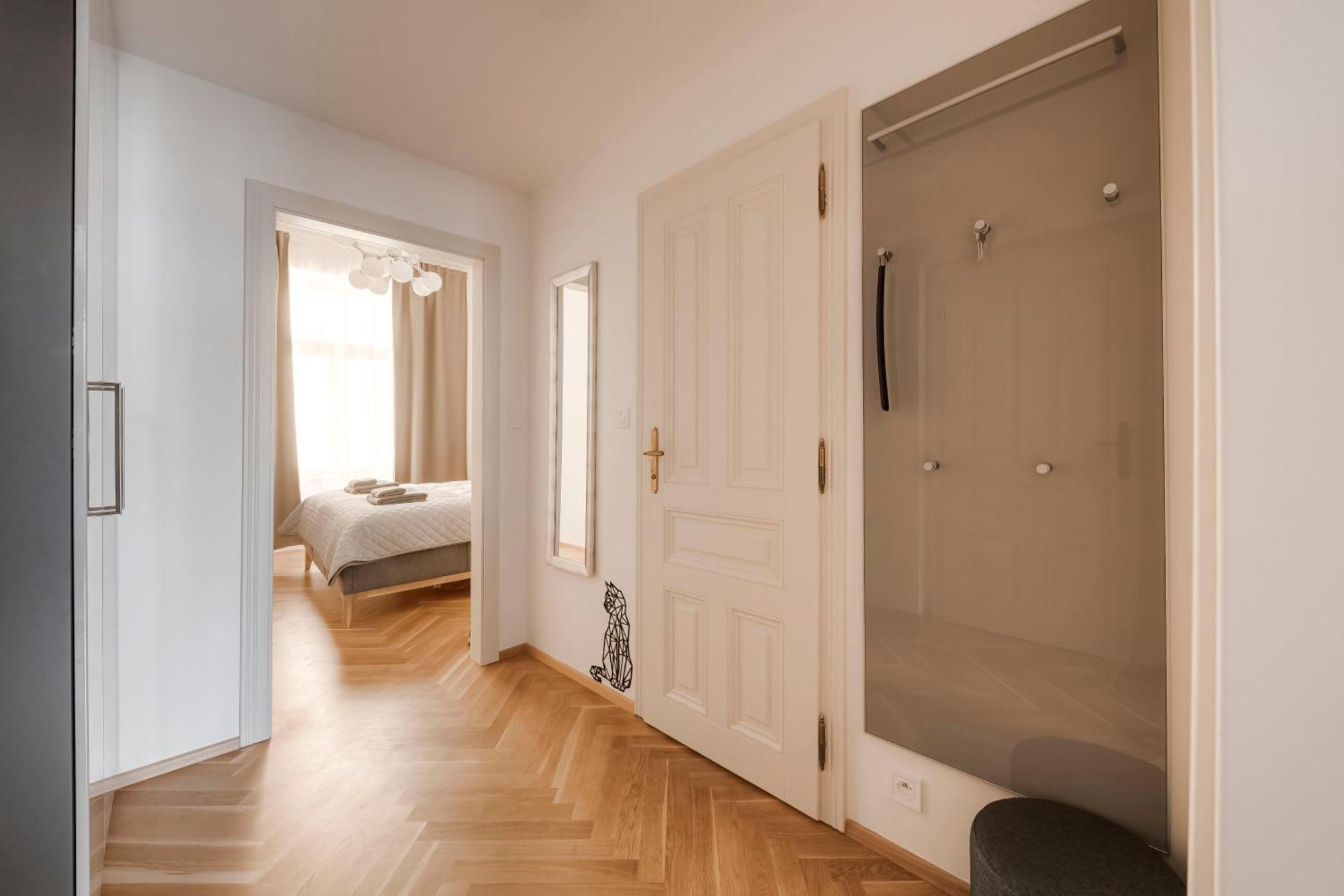 New Town Oases Apartment Prag